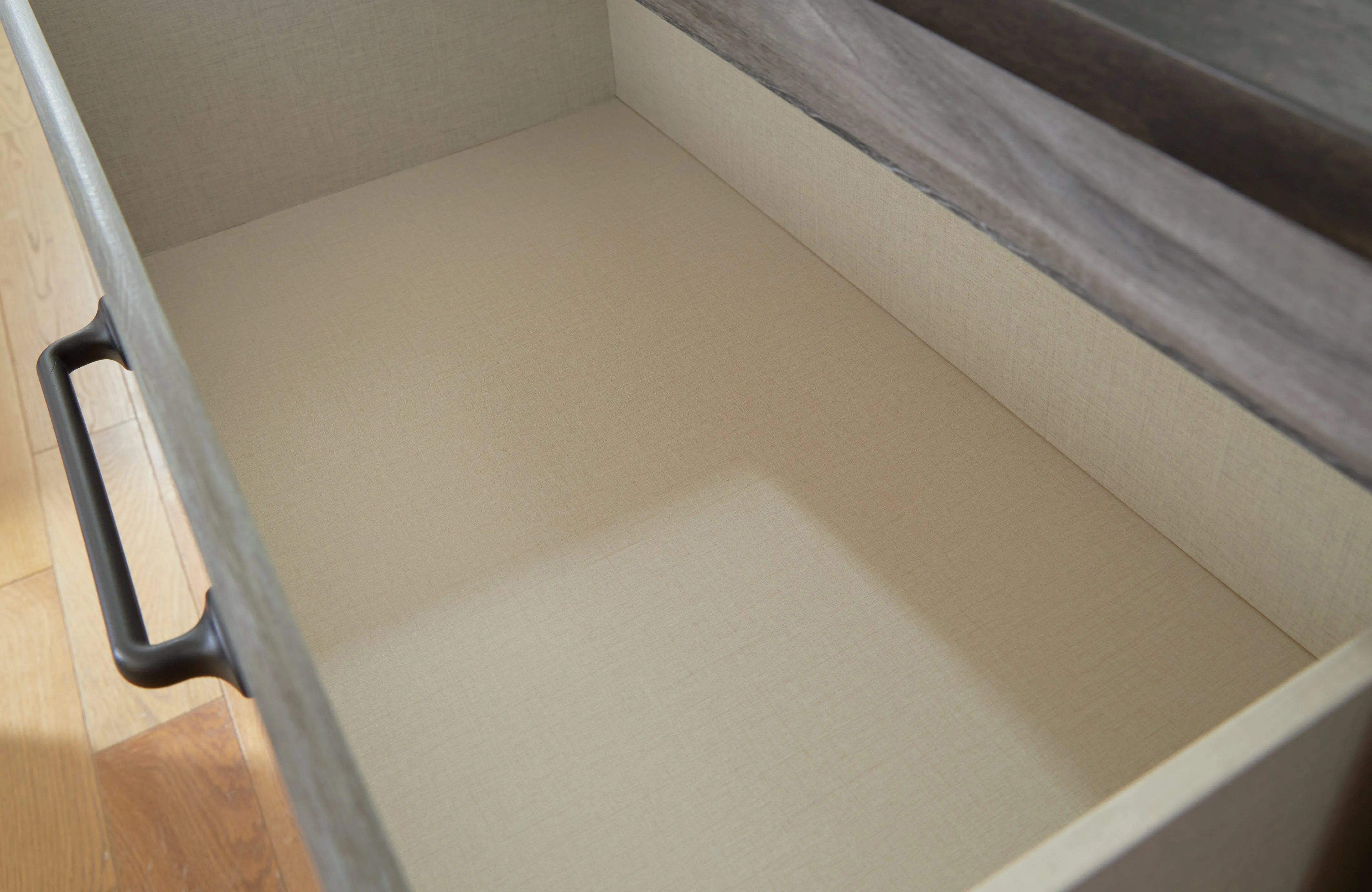 Bronyan Queen Panel Bed with Dresser in Dark Gray