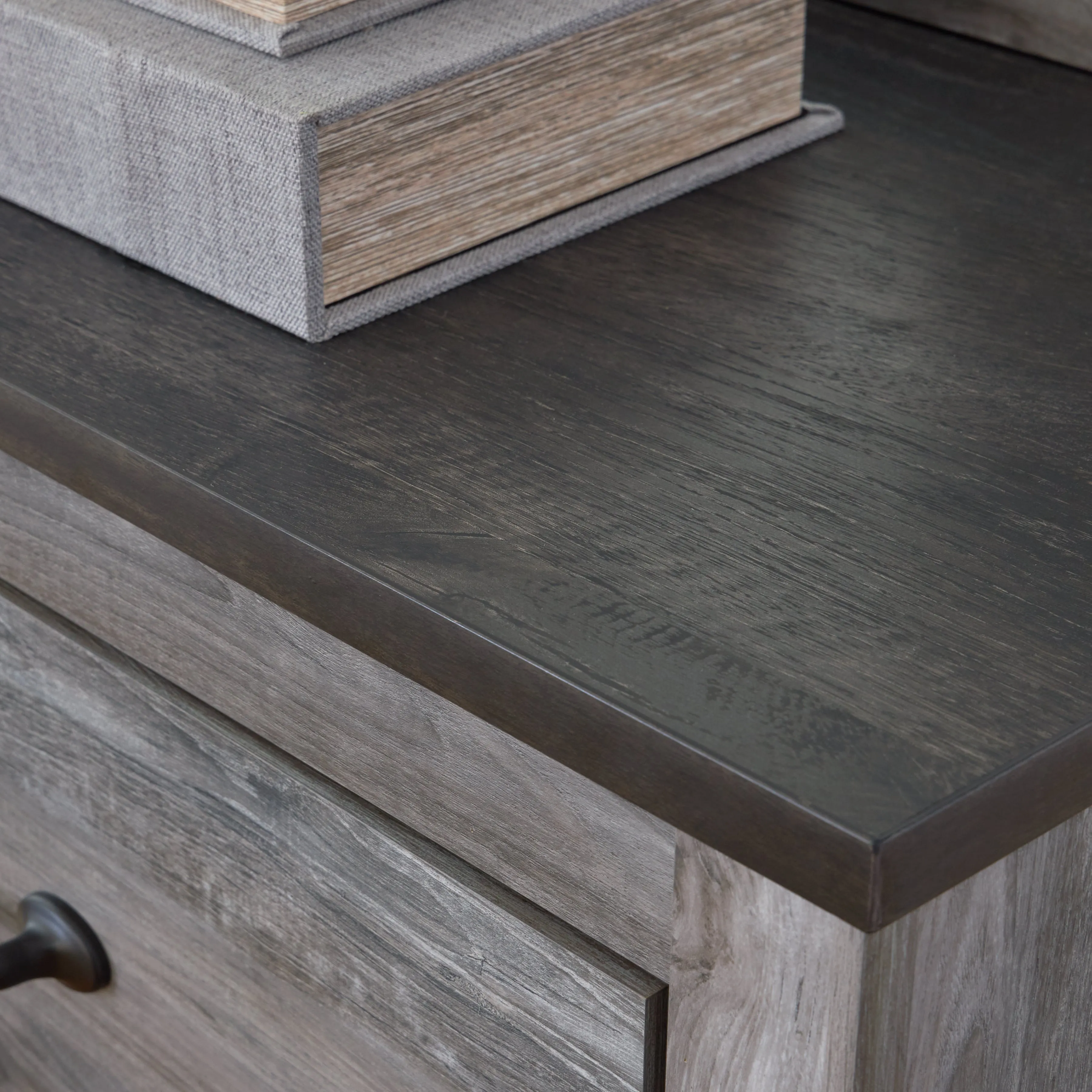 Bronyan Queen Panel Bed with Dresser in Dark Gray