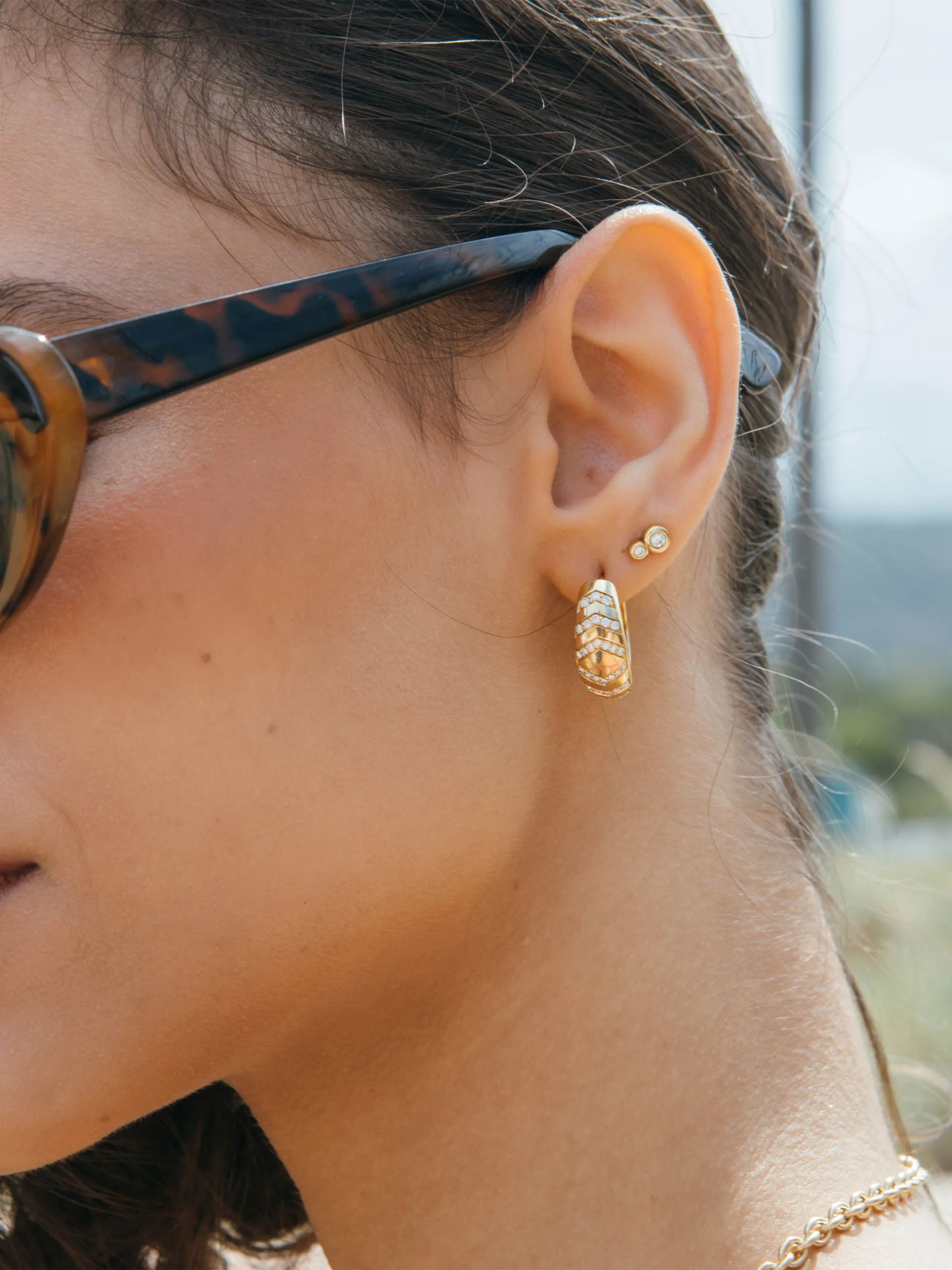 Glow earring