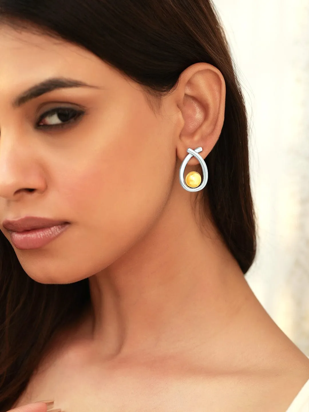Rubans Voguish Dual toned Contemporary Ribbion wrap Stud Earring