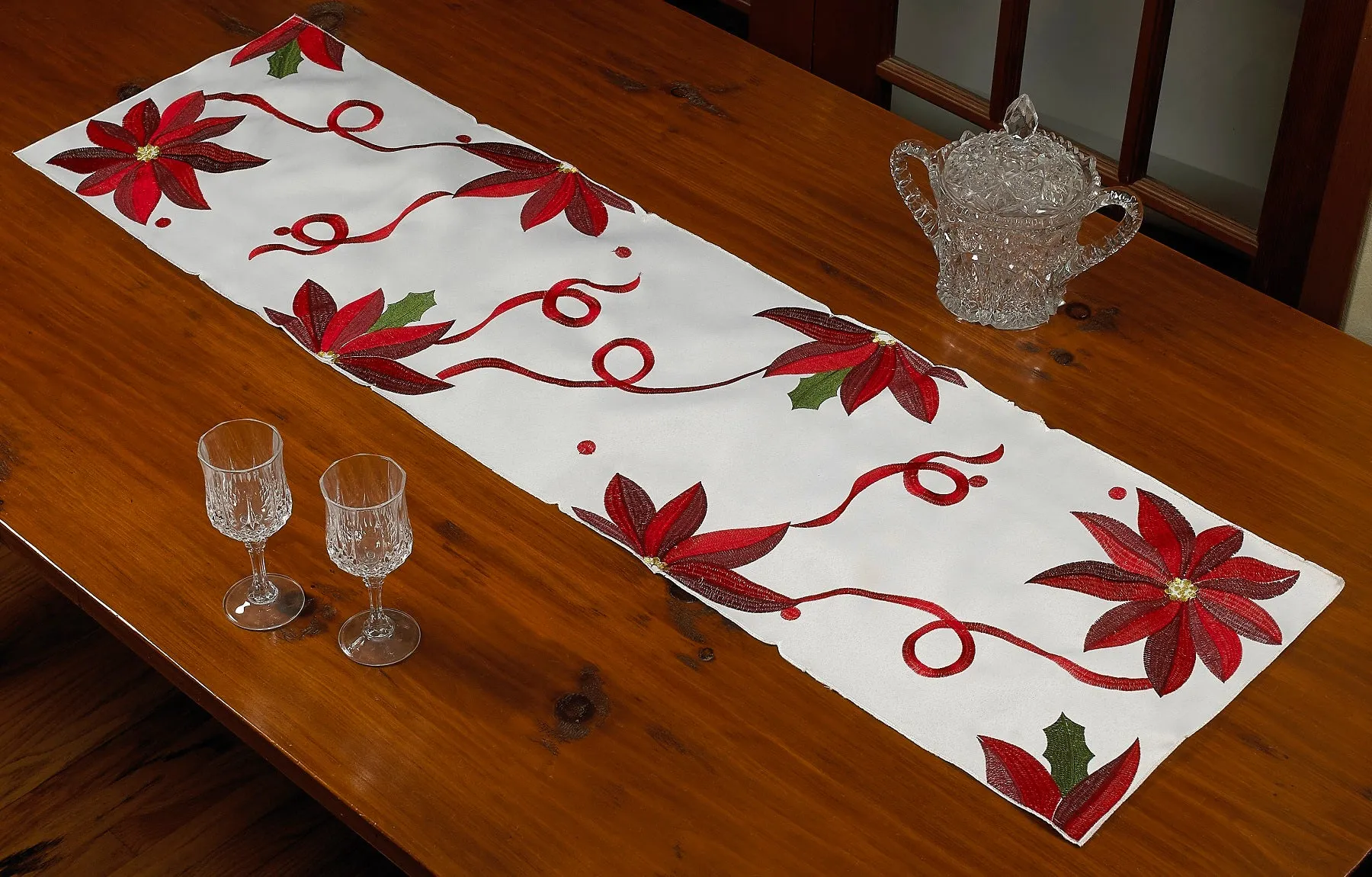 Seasonal Bloomy Christmas Embroidered Poinsettias Decorative Place Mats