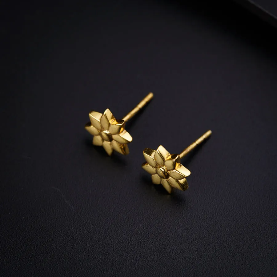 Silver Flower Earring: Small (Gold Plated)