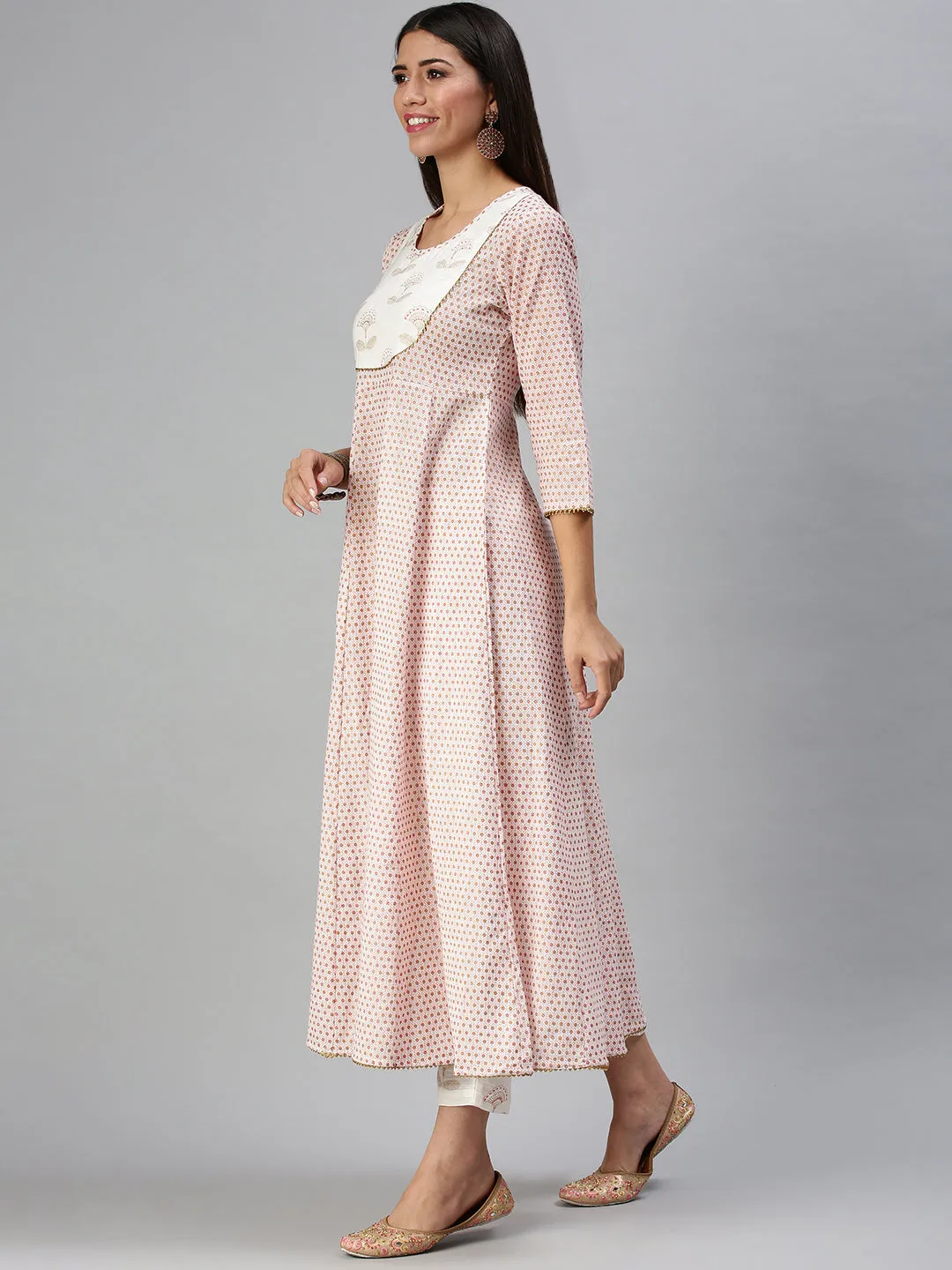 Women's White & Pink Printed Kurta Sets